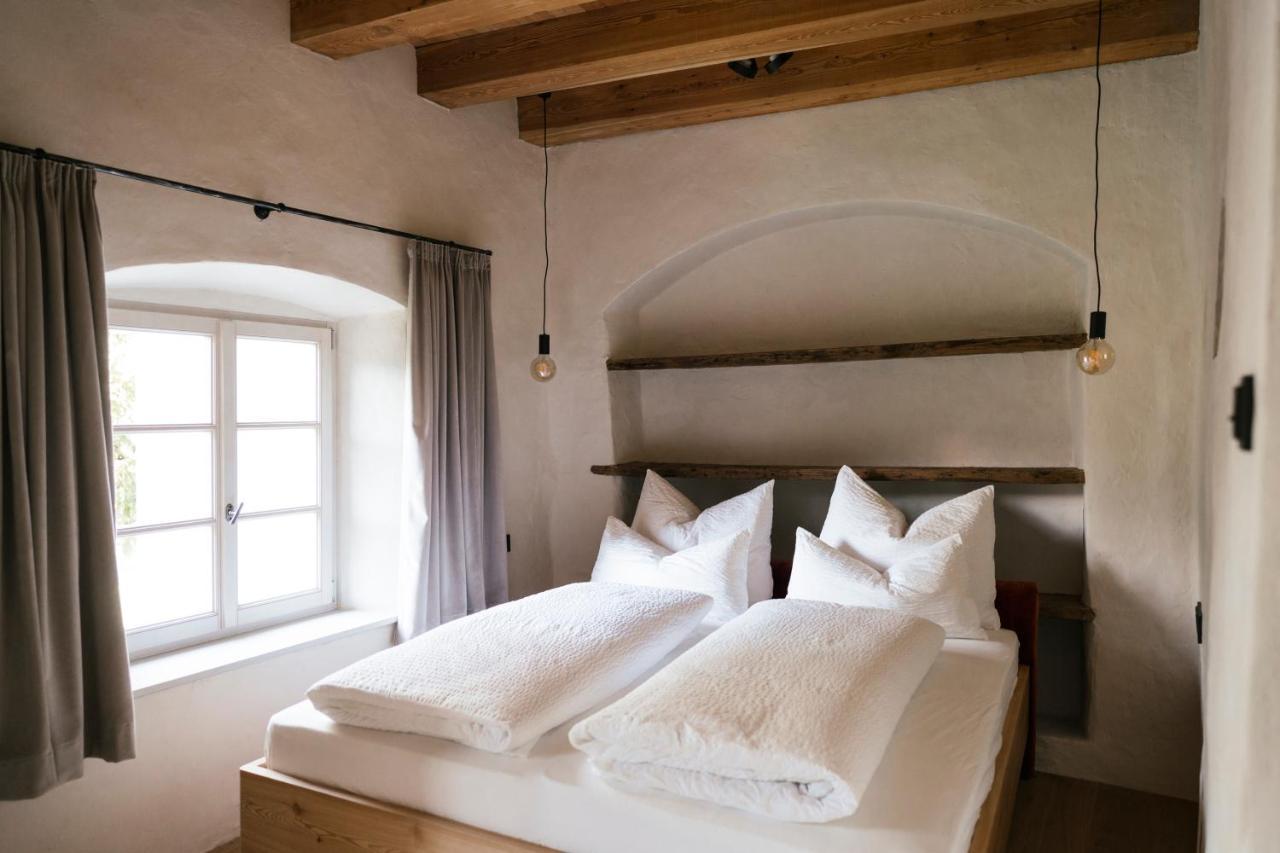 St. Vigilius Modern Historic Apartments Налес Екстериор снимка