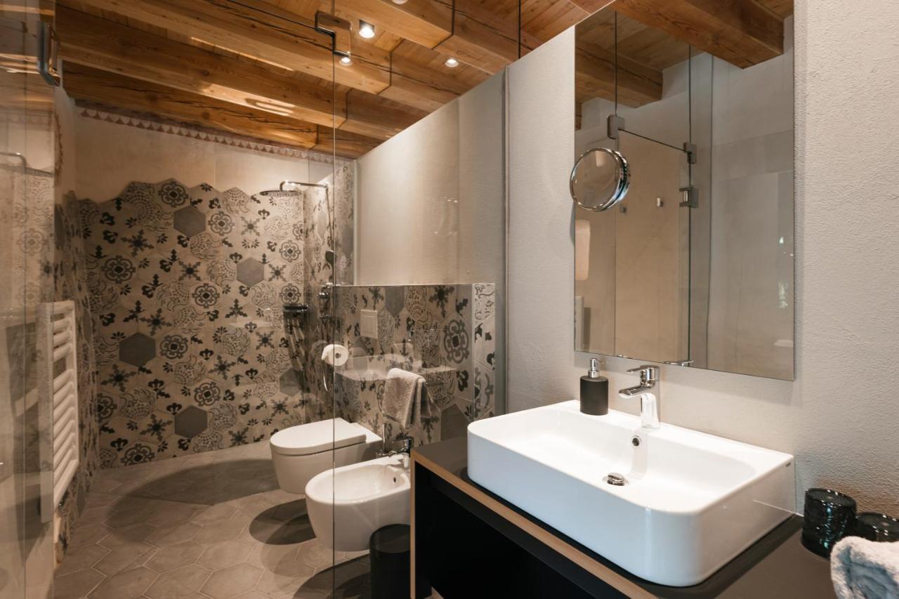 St. Vigilius Modern Historic Apartments Налес Екстериор снимка