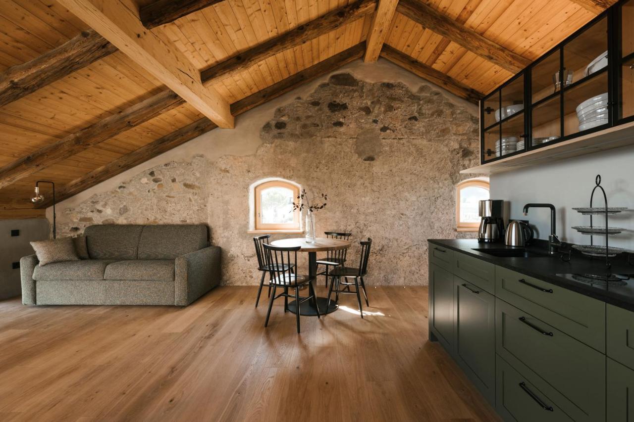 St. Vigilius Modern Historic Apartments Налес Екстериор снимка