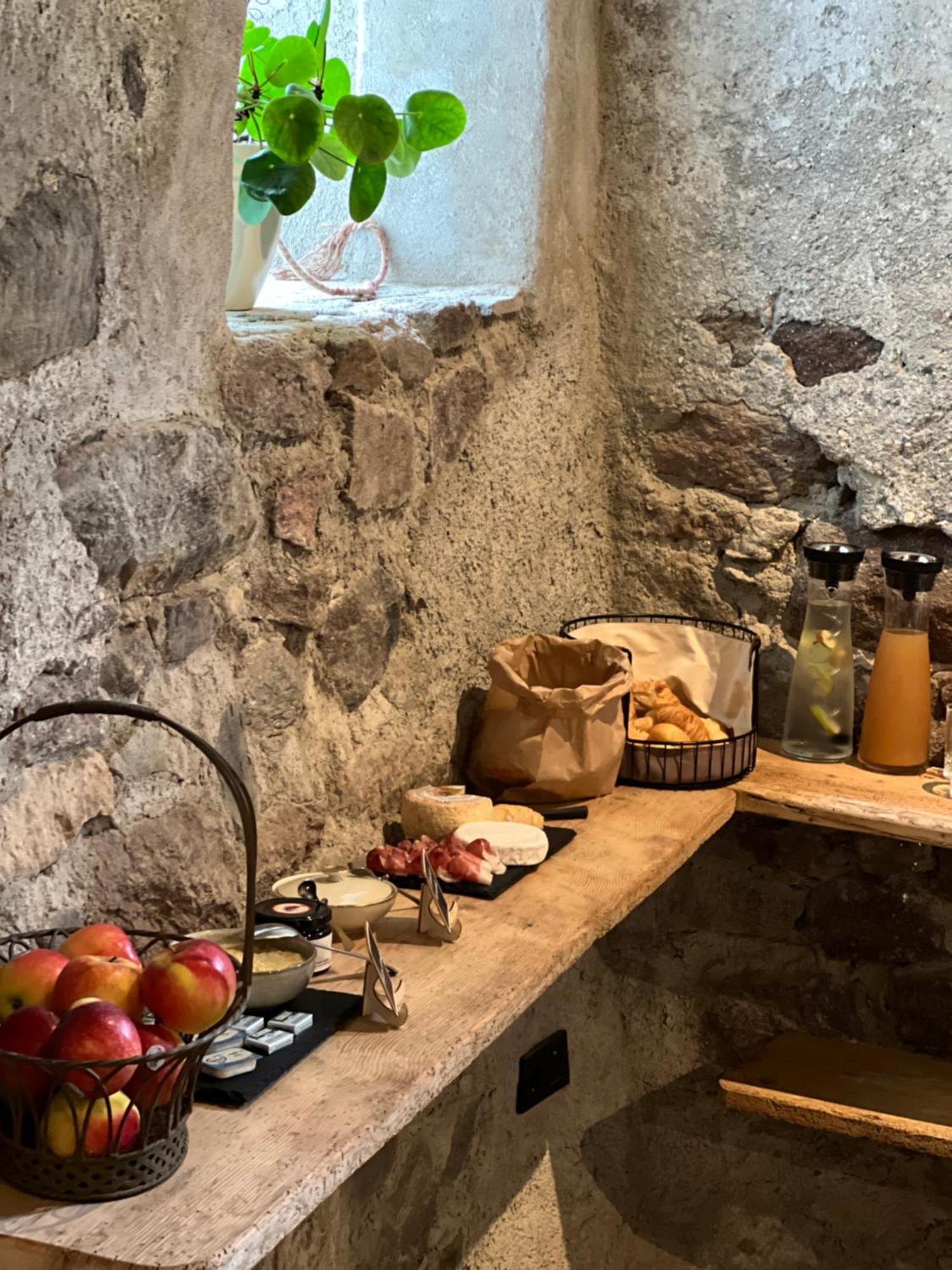 St. Vigilius Modern Historic Apartments Налес Екстериор снимка